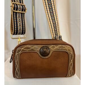 Nocona Western Crossbody Purse Small Brown Leather Boho Tooled Strap Zip Bag
